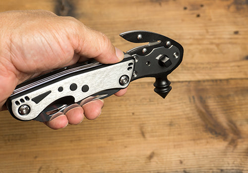 Essential car emergency gadgets